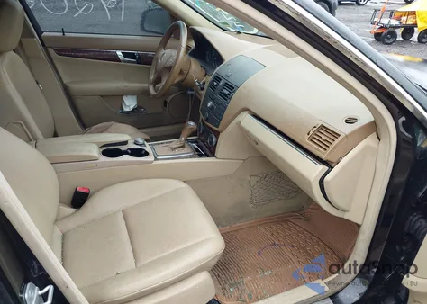 2008 Mercedes-Benz C 300 Luxury 4Matic/Sport 4Matic from USA, damaged, VIN WDDGF81X88F172542